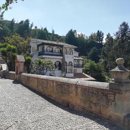 Hotel Calicanto Real Cafe Museo 몬구이 외부 사진