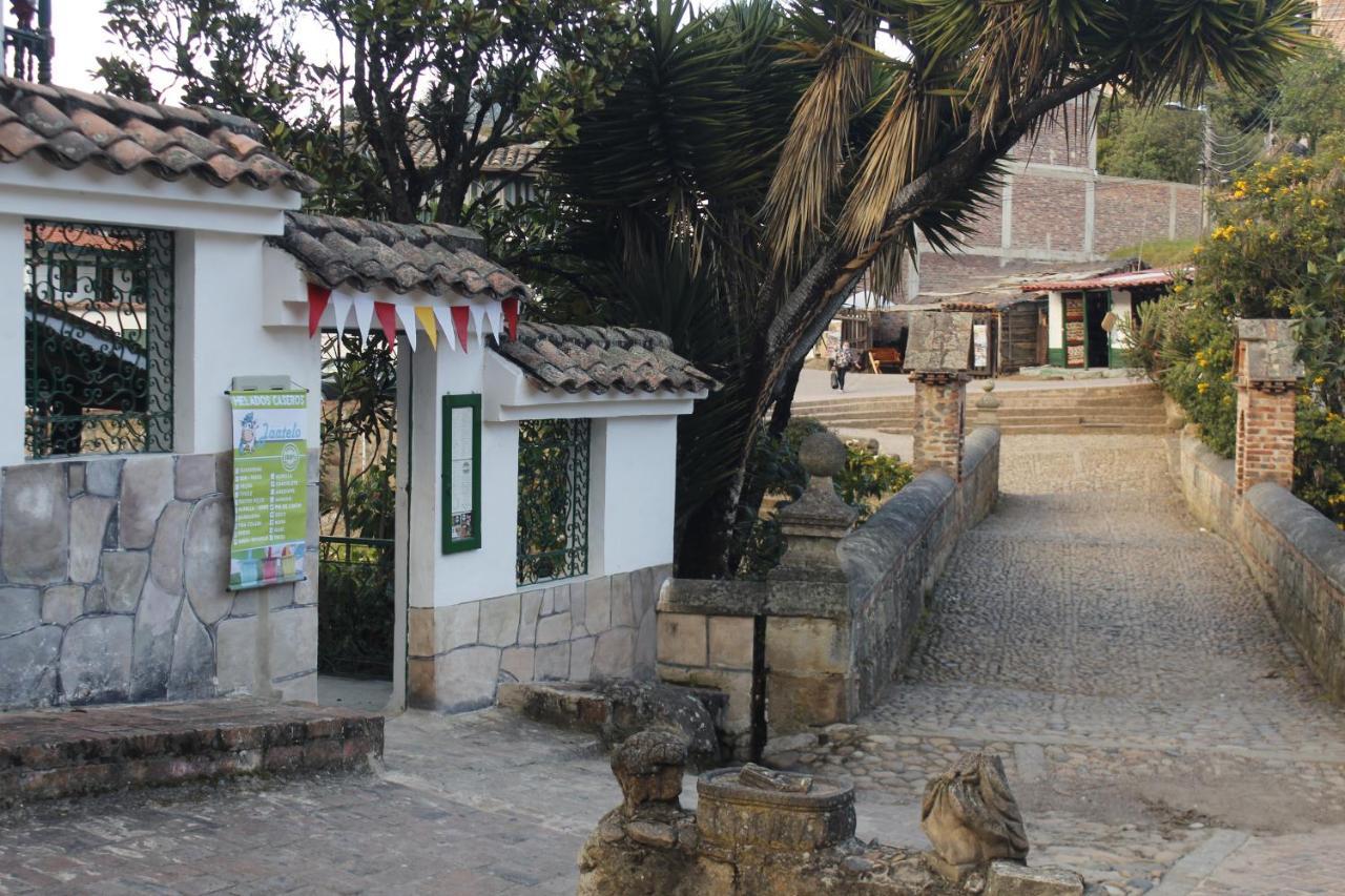 Hotel Calicanto Real Cafe Museo 몬구이 외부 사진