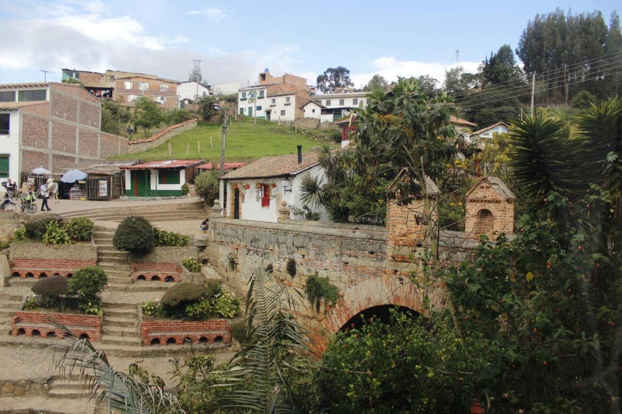 Hotel Calicanto Real Cafe Museo 몬구이 외부 사진