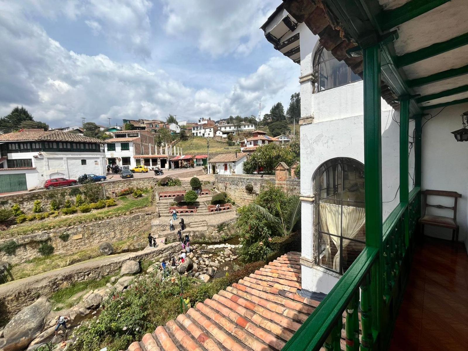 Hotel Calicanto Real Cafe Museo 몬구이 외부 사진