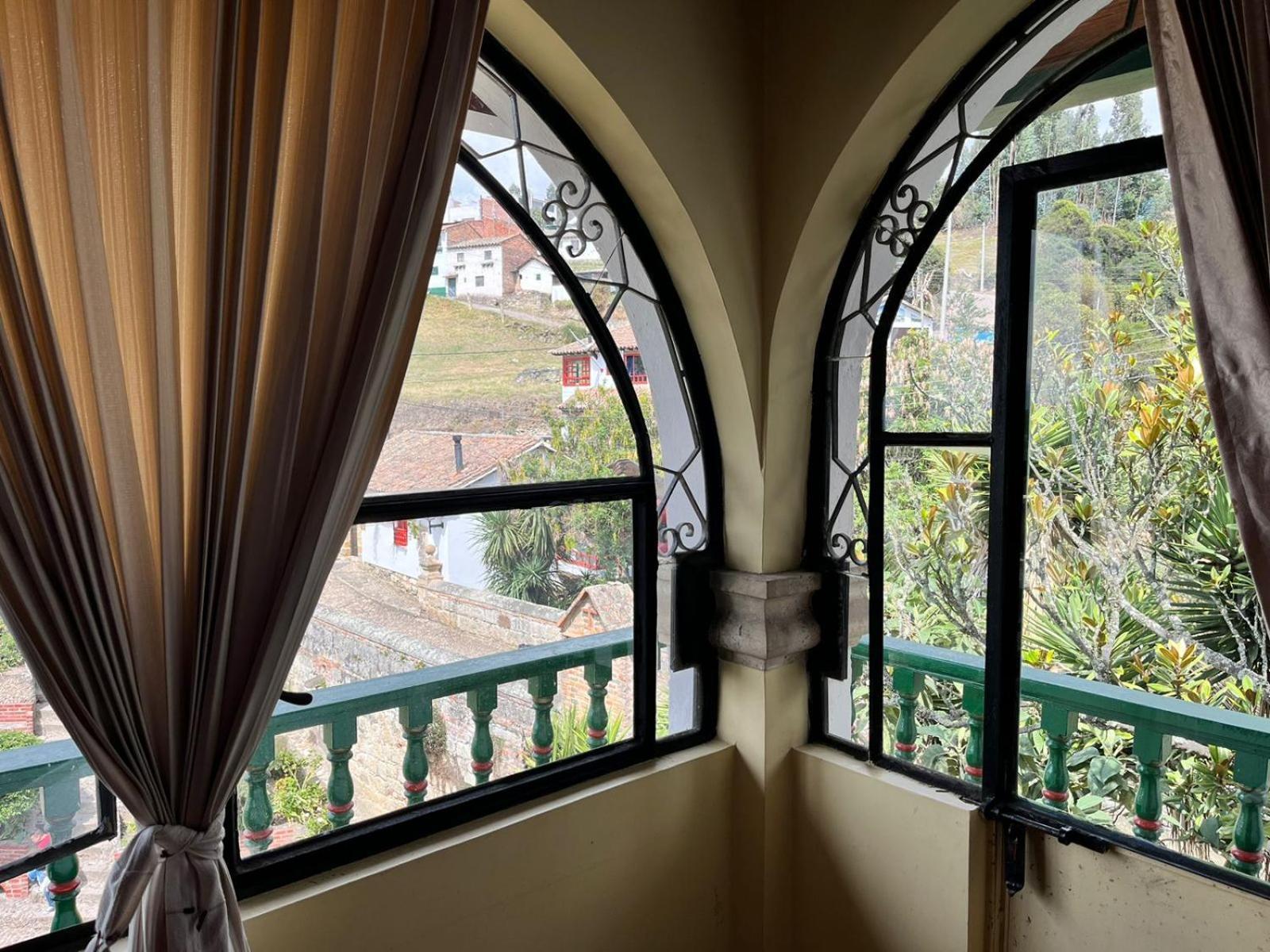 Hotel Calicanto Real Cafe Museo 몬구이 외부 사진